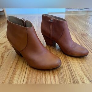 Sexy stacked Heel Brown Boots by Fortress of Inca - 39